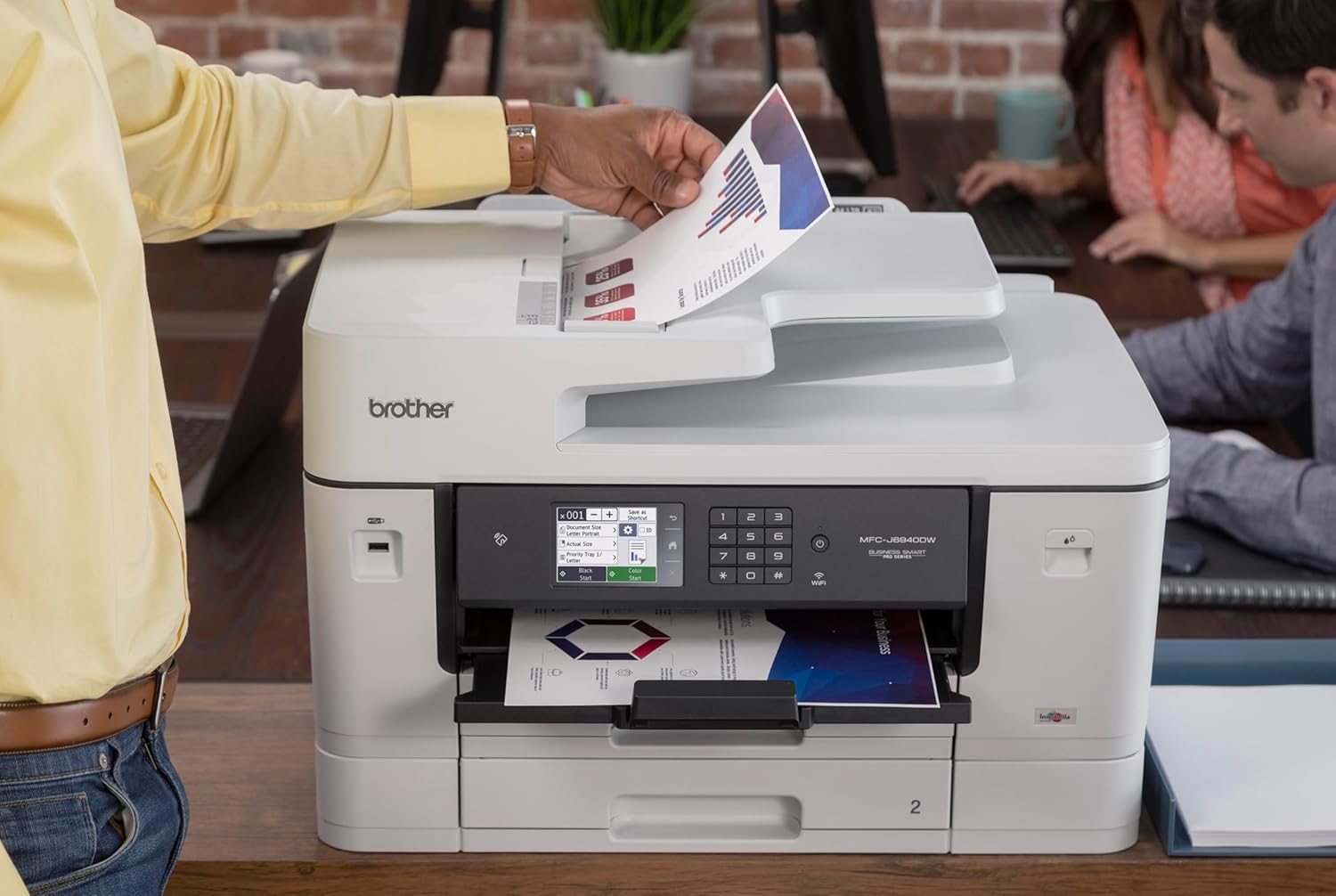 Brother MFC-J6940DW DIN A3 4-in-1 Farbtintenstrahl-Multifunktionsgerät (2 x 250 Blatt Papierkassette, Drucken, scannen, kopieren, faxen), Weiß, Mittel