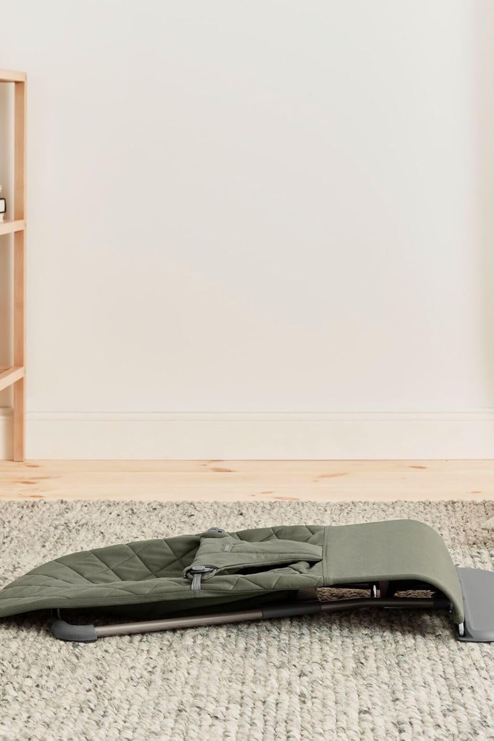 BabyBjörn Babywippe Bliss, Gewebt, Blütenblatt-Steppung, Sandgrau