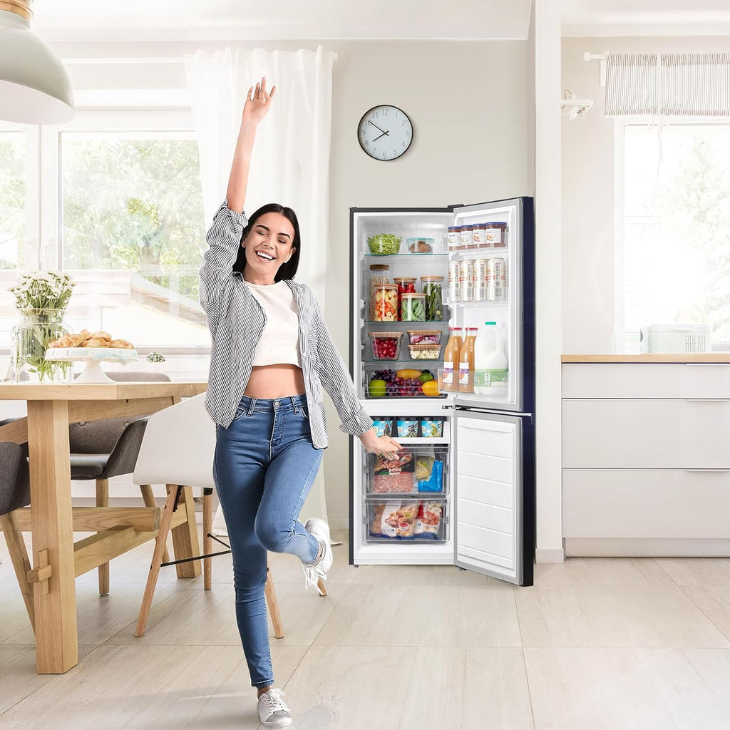 Comfee' RCB169DK3 Kühlschrank mit Gefrierfach 150cm Höhe/Kühl-/Gefrierkombination/Low Frost/174L/leise Kühlgefrierkombi 38dB/Einstellbare Kühlschranktemperatur/LED-Licht/156 kWh/Jahr/Schwarz