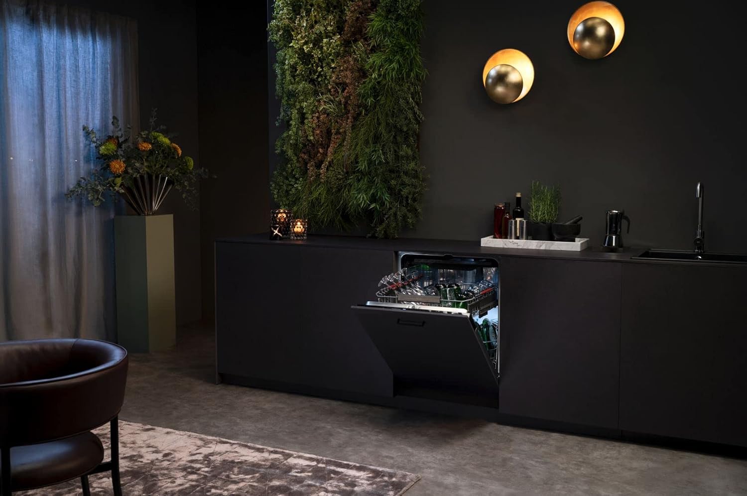 AEG Vollintegrierter Geschirrspüler 60cm, Spülmaschine Serie 7000: mit Glasschutz, Energieklasse A, Besteckschublade, personalisierte Zeit-Steuerung, leise 41dB, ComfortRails, Wasserstopp, FSE7676AP